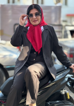کت شلوار دیپلمات ژیله دار - تصویر 3