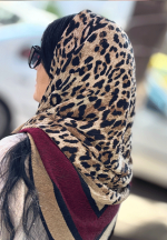 روسری پلنگی پلیسه‌دار - تصویر 4